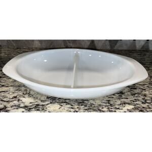 Pyrex White Divided Oval 1.5 qt Casserole Dish #1063 Vintage No Lid